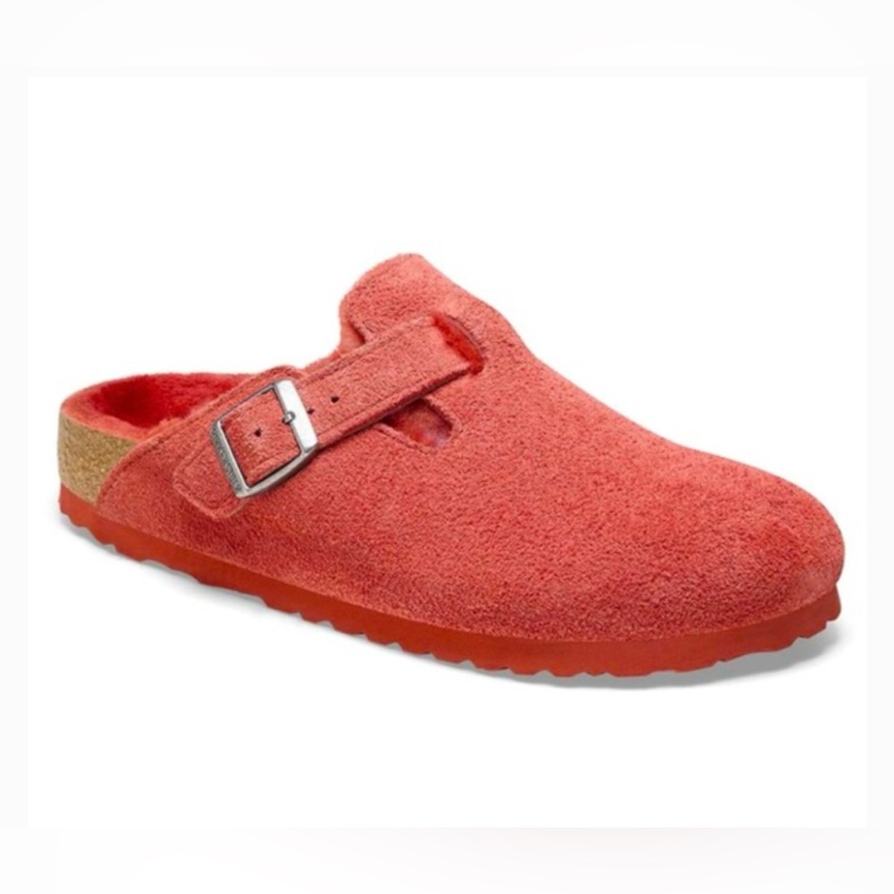 Birkenstock Boston clogs in shearling lined sienna red size 39